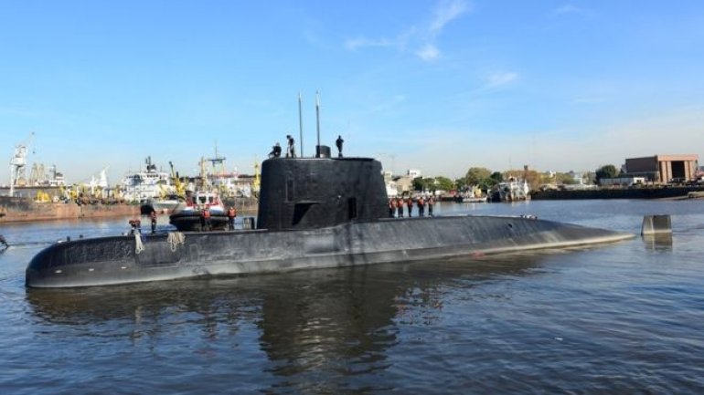 Relatives of 44 crew members of missing Argentine submarine begun raising funds for private searches