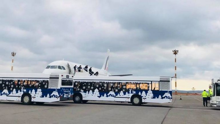 Chisinau International Airport ready for Holiday season. Passengers will be met with gifts and surprises