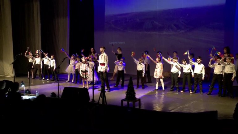 Children with hearing impairment from No. 12 school organized charity concert "Allow me to hear you"