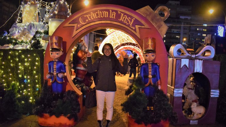 Iasi on Christmas - splendid fairy through tourist's eyes  