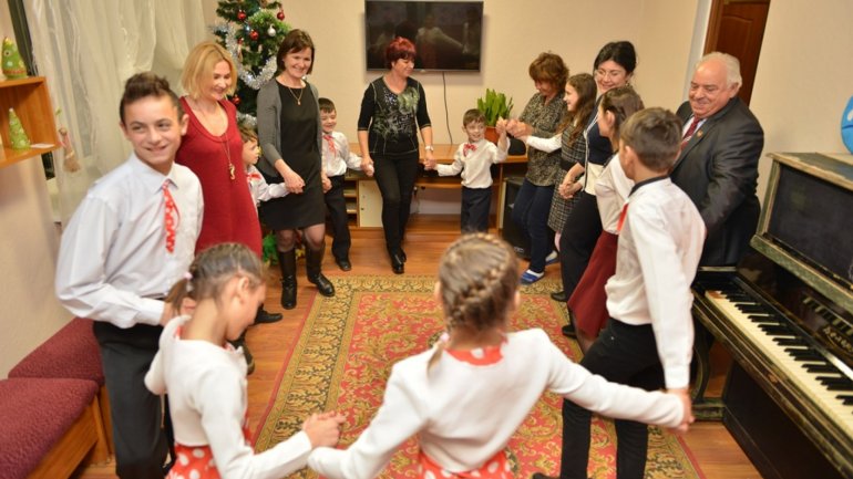 Santa Claus visited children from Center of Temporary Placement from Vadul lui Vodă