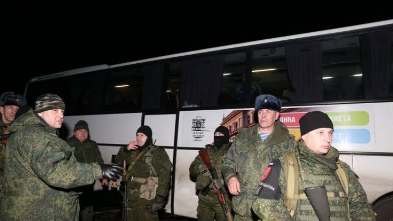 Indescribable emotions! Prisoners released by rebels from East of Ukraine back home