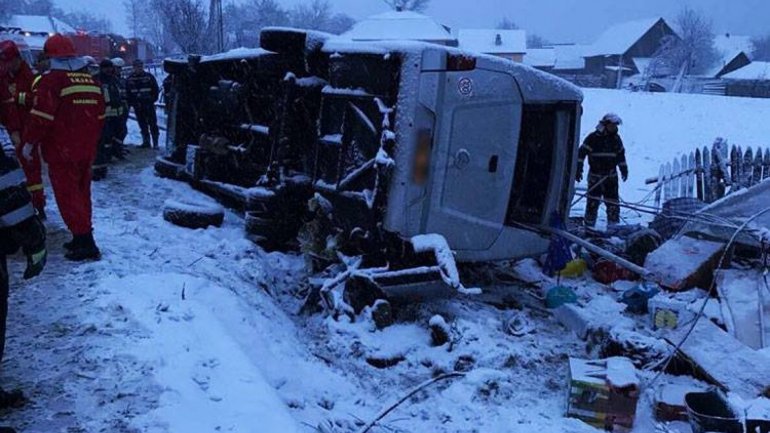 Minibus going Orhei - Praga overthrown in Harghita district: 2 dead and 7 injured (Photo)