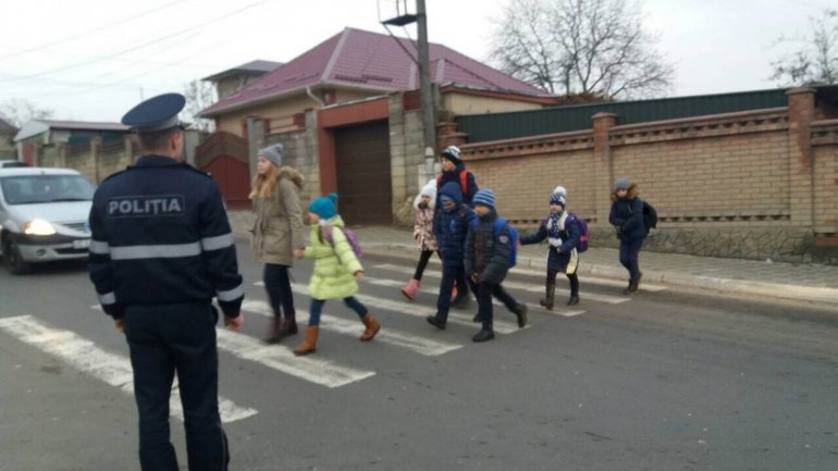 Campaign Grandparents' Caring in operation to ensure safety of children in capital  