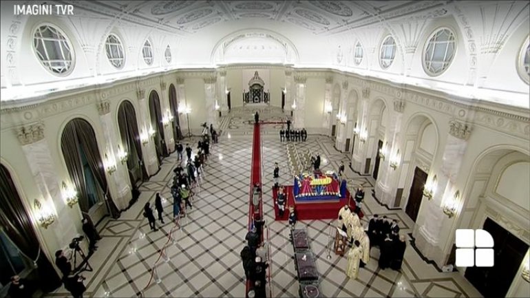 Royal funeral of Romanian King Michael I: Thousands people paid last tributes at Royal Palace in Bucharest 