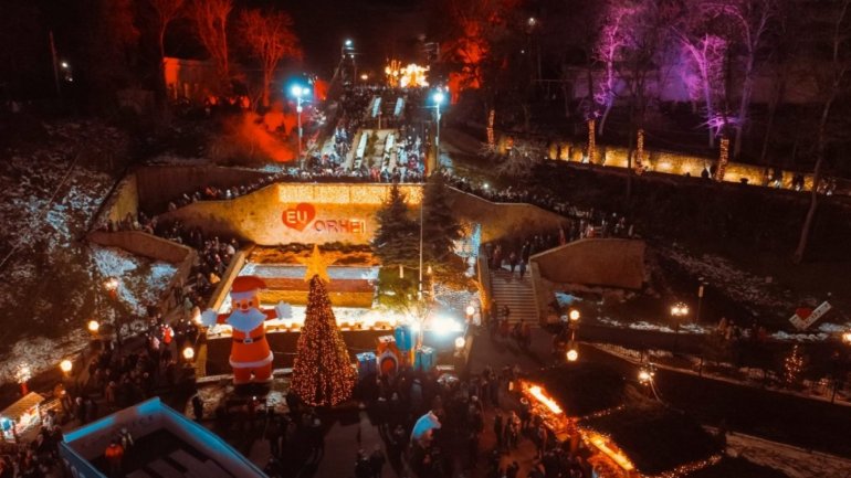 Fairy Tale in Orhei. Thousands of people gathered to attend Christmas Fair's inauguration