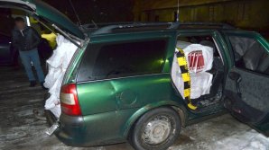 Moldovan transporting 7 400 packs of cigarettes searched in Romania for smuggling