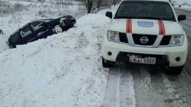 Snow fall has passed but its consequences didn't. 62 villages from seven districts face power cut