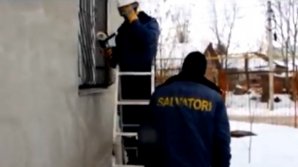 Emergency in Balti! Firemen saved child who got stuck in house