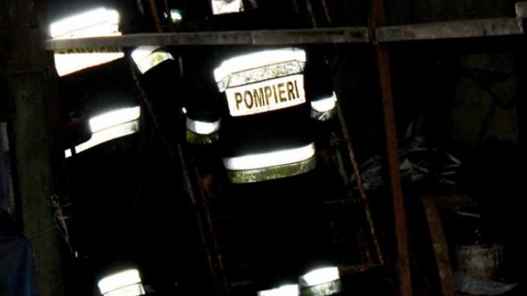 National hotel is on fire. Firemen and police are already there