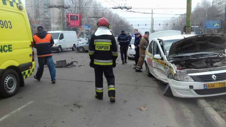 Car accident in Botanica. Two vehicles collided, resulting with one injured person