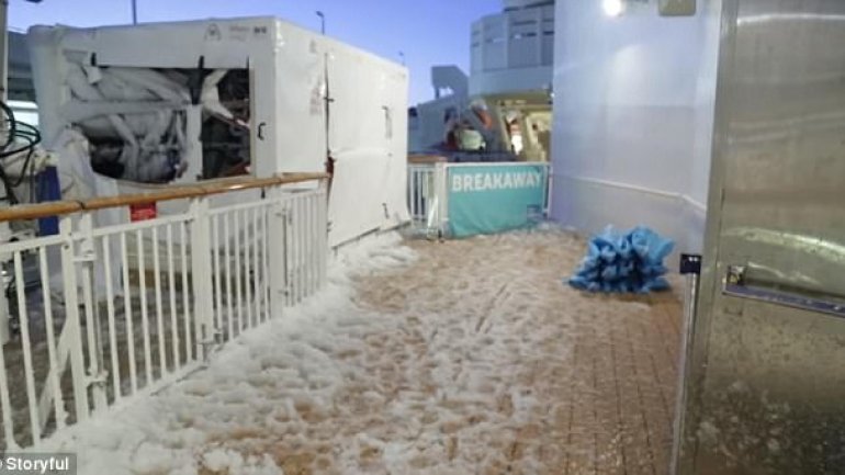 Horror moments for passengers of cruise ship that sailed into 'Bomb Cyclone': People were vomiting all over the boat