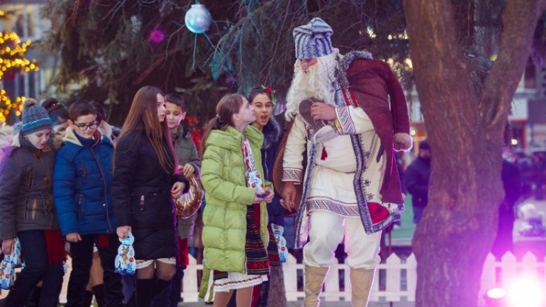 Premier Filip exalted at Christmas Fair: Biggest success was to bring smiles to children's faces