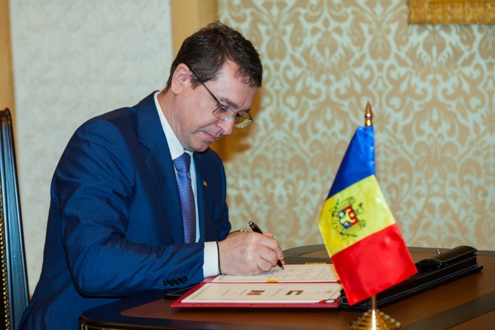 Bilateral Agreements between Moldova - UAE signed on economic and technical cooperation 