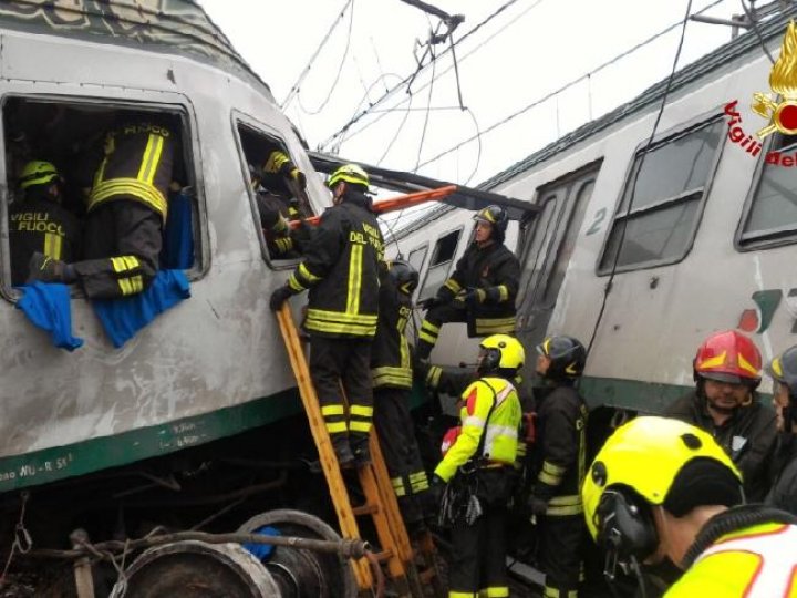 Train crash in Milan claimed lives of at least 3 people and injured around 10 more