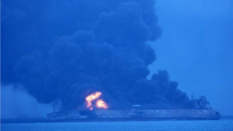 32 people missing and 21 rescued near Shanghai after oil tanker and cargo ship collision