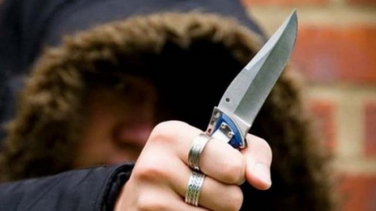 Young man from Saint Petersburg attacked by knife-wielding Moldovan