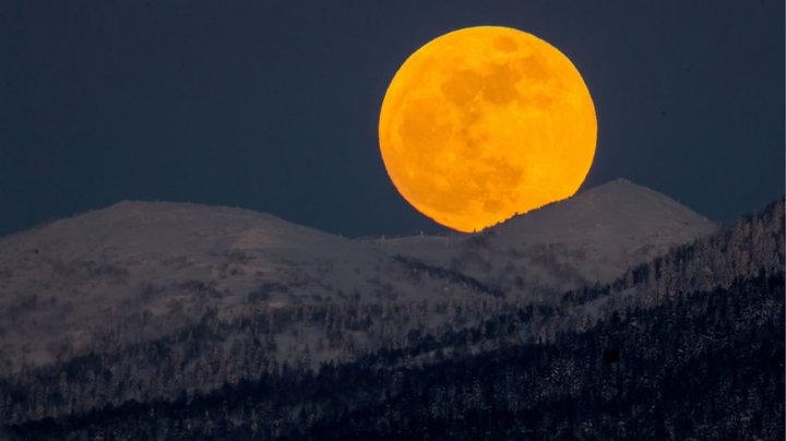 Super blue blood moon around the world 