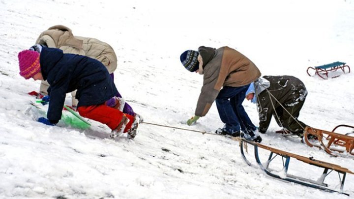Tragedy in Calarasi district. Child died while sledding after truck hit him