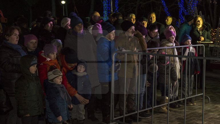 Over 10 000 people from all over Moldova gathered to attend last night's concert in Nisporeni