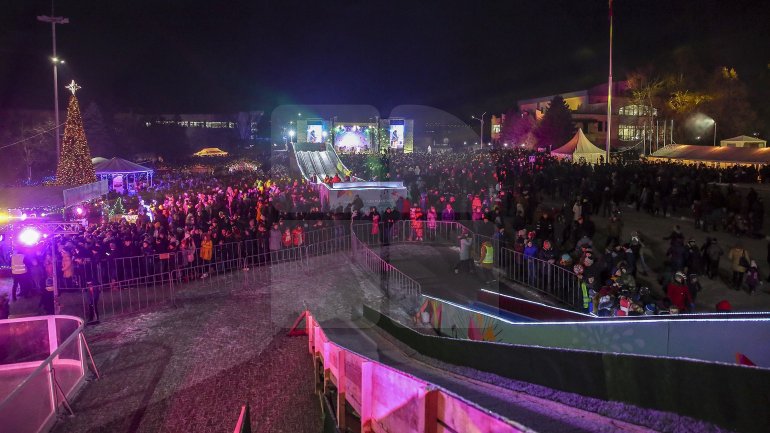 Over 10 000 people from all over Moldova gathered to attend last night's concert in Nisporeni