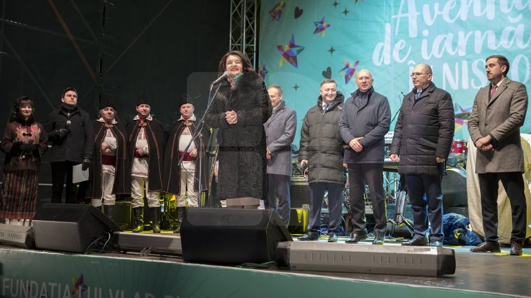 Over 10 000 people from all over Moldova gathered to attend last night's concert in Nisporeni