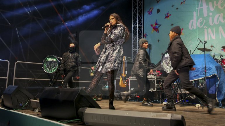 Over 10 000 people from all over Moldova gathered to attend last night's concert in Nisporeni