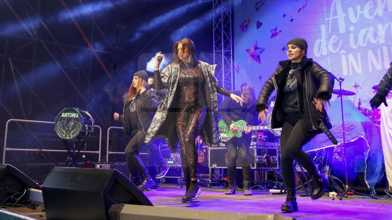 Over 10 000 people from all over Moldova gathered to attend last night's concert in Nisporeni