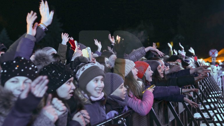 Over 10 000 people from all over Moldova gathered to attend last night's concert in Nisporeni