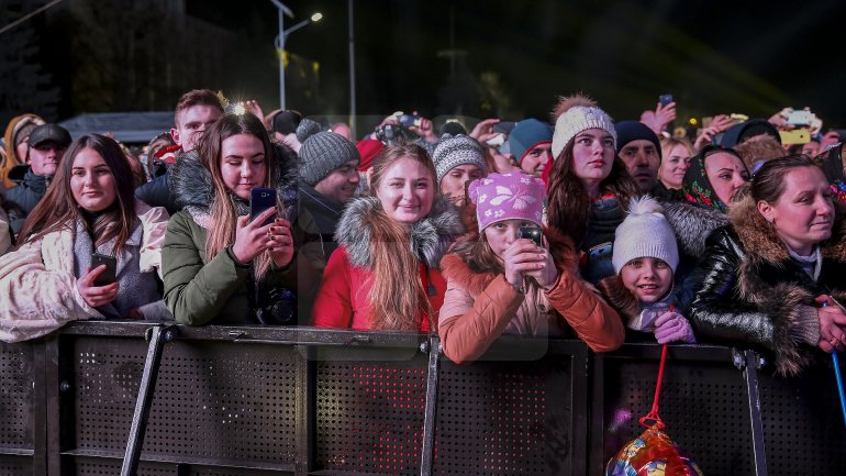 Over 10 000 people from all over Moldova gathered to attend last night's concert in Nisporeni