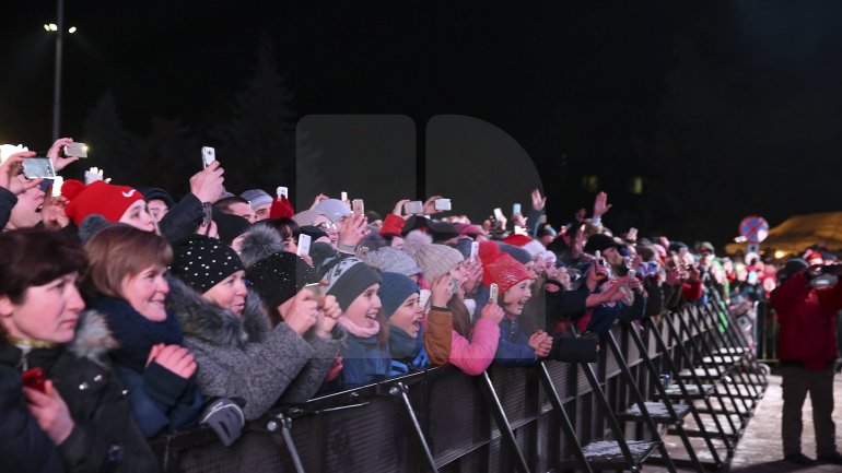 Over 10 000 people from all over Moldova gathered to attend last night's concert in Nisporeni