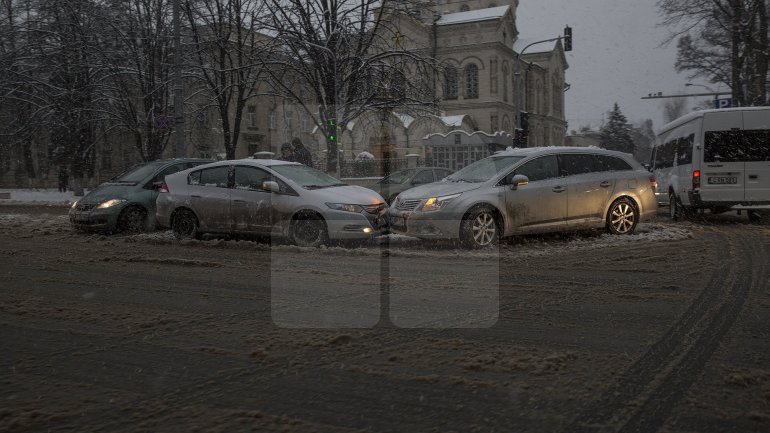 Snow fell in Moldova. Beauty of Chisinau during winter (PHOTOREPORT)