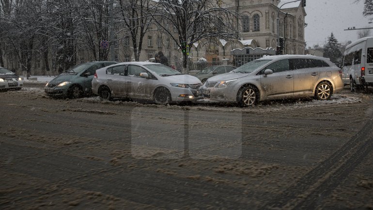 Snow fell in Moldova. Beauty of Chisinau during winter (PHOTOREPORT)