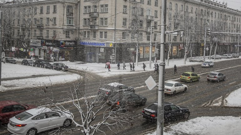 Snow fell in Moldova. Beauty of Chisinau during winter (PHOTOREPORT)