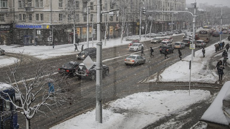 Snow fell in Moldova. Beauty of Chisinau during winter (PHOTOREPORT)