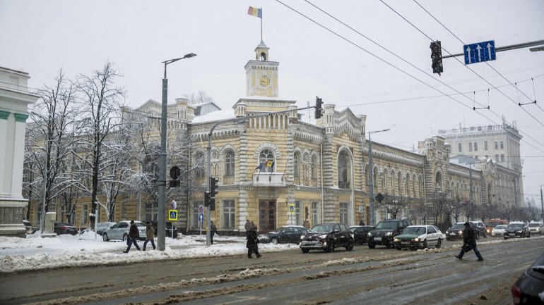 Snow fell in Moldova. Beauty of Chisinau during winter (PHOTOREPORT)