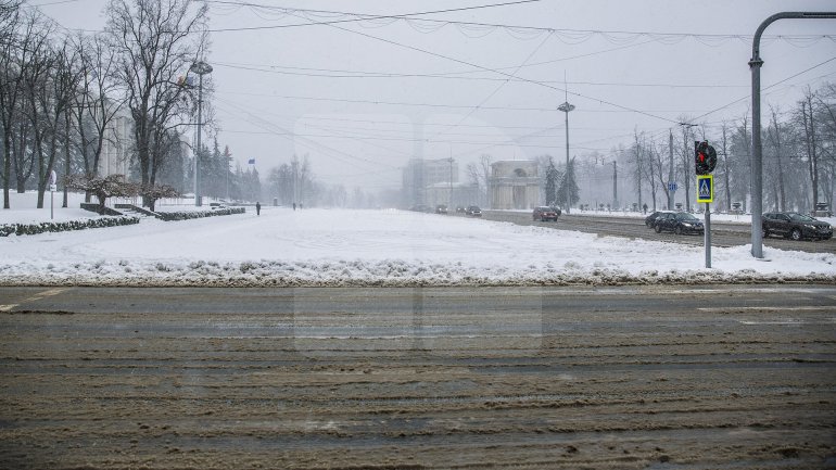 Snow fell in Moldova. Beauty of Chisinau during winter (PHOTOREPORT)