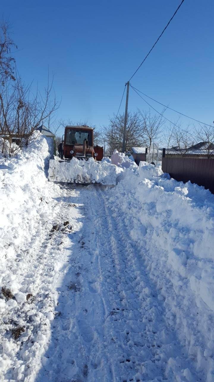Police employees participated at snow cleaning in village from Sângerei