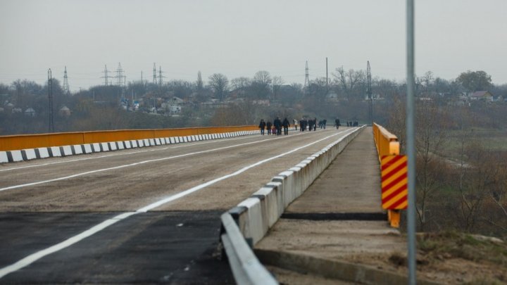 Officials raised weight limit of Nistru bridge to 10 tons 