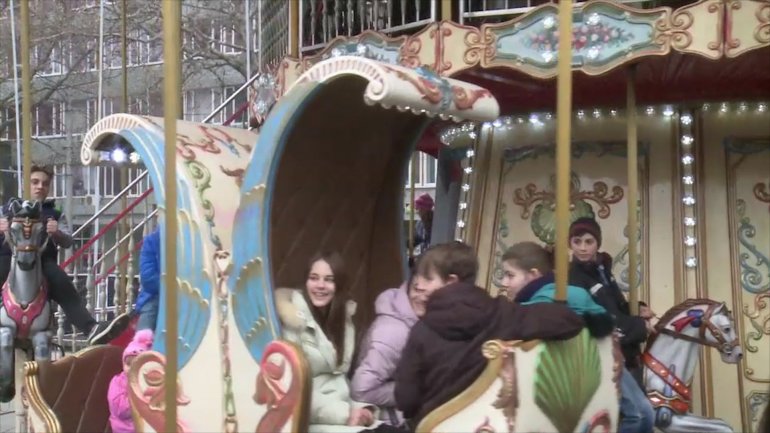 40 children from deprived families in Chisinau received Santa Claus's gifts at Christmas Fair 