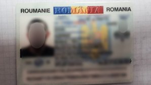 Two attempts to cross the border with false documents stopped at Costești and Criva Customs