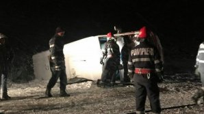 Minibus with 13 Moldovans overturned in Vaslui 