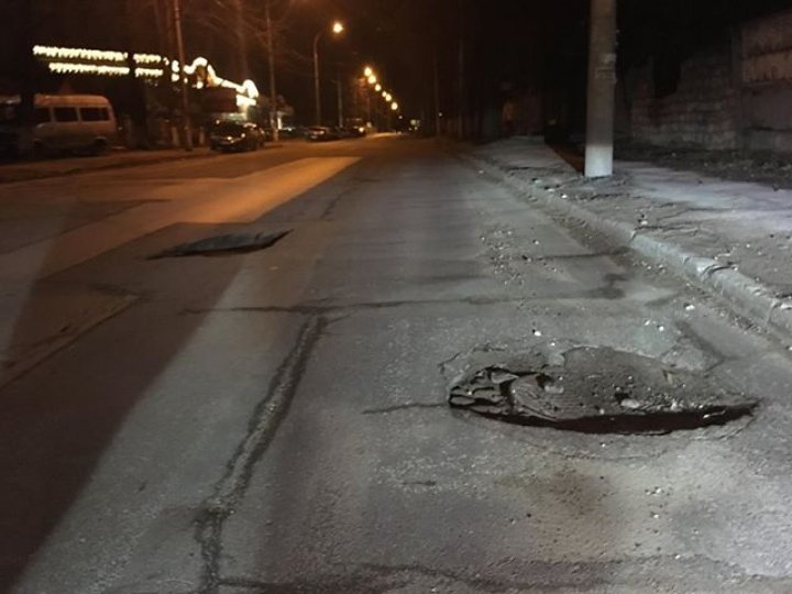 Chisinau roads are banging up citizens'cars (Photos)