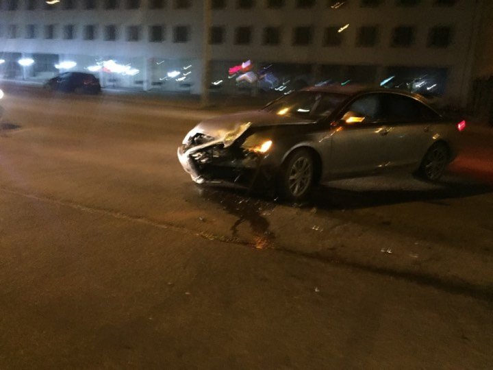 People hospitalized last night after multiple car crashes around the Capital