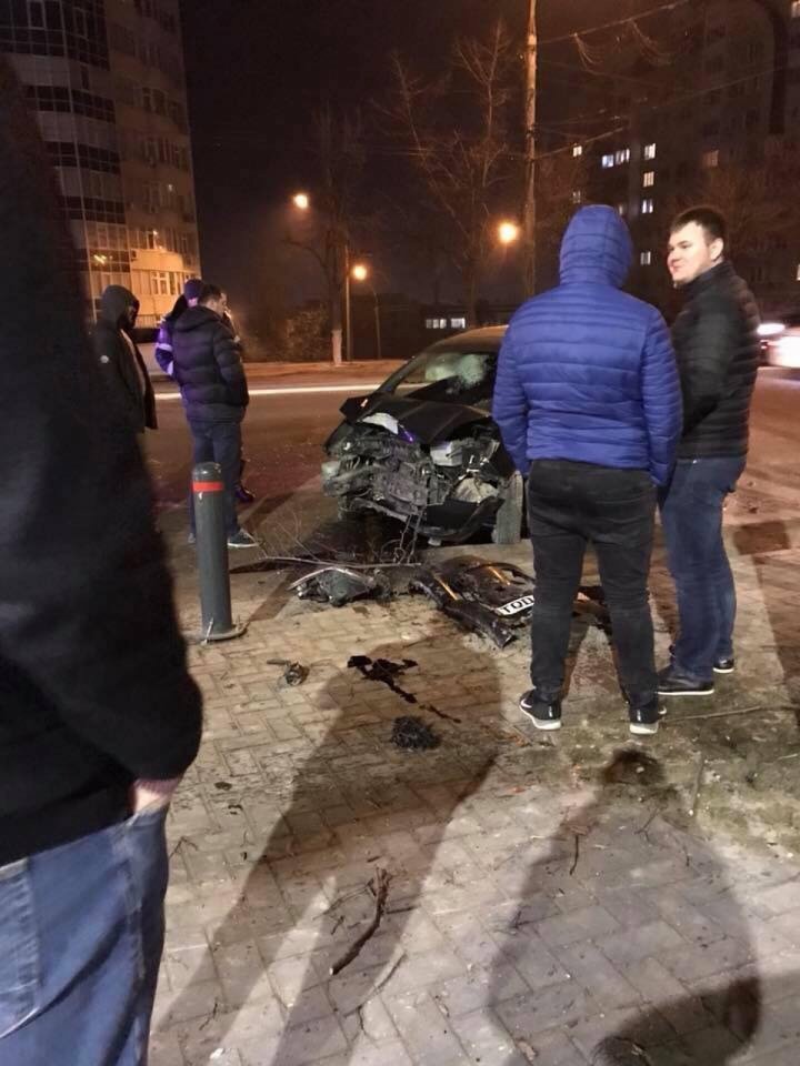 People hospitalized last night after multiple car crashes around the Capital