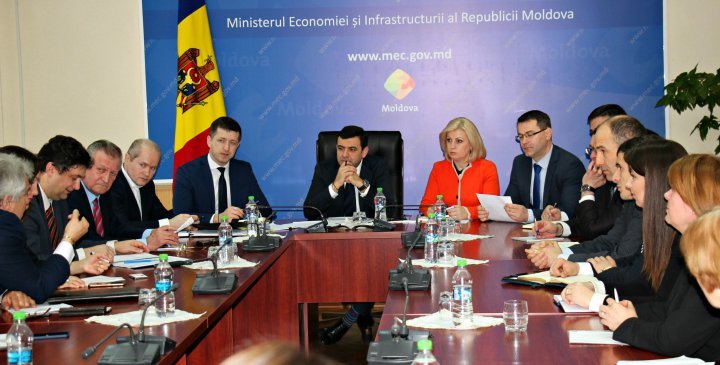 Creation of favorable and attractive business environment for both local and foreign investors discussed within Government