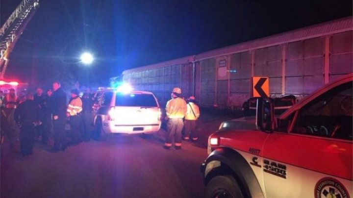 At least 2 dead and 70 injured after two trains collided in South Carolina