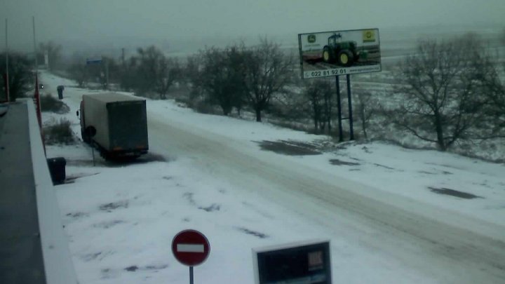 Winter storm in Moldova. State of National Roads