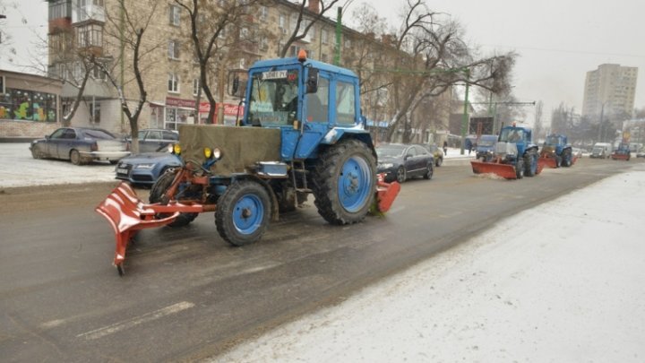 Situation in Capital. Employees worked day and night to clean snow off roads and pavements