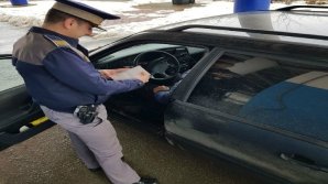 Moldovan without driver's license wished to cross the border driving a car